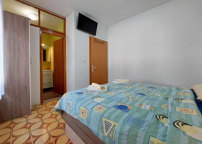 Apartment And Ivanka Petar Krk Town