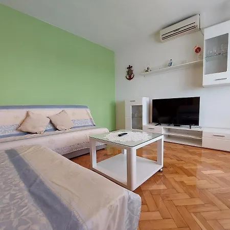 And Ivanka Petar Krk Town