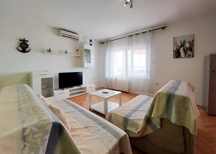 And Ivanka Petar Appartement Krk Town
